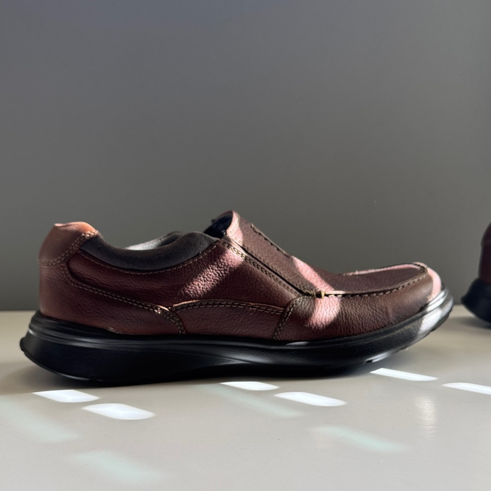 New Clarks Dark Brown Leather Loafers
